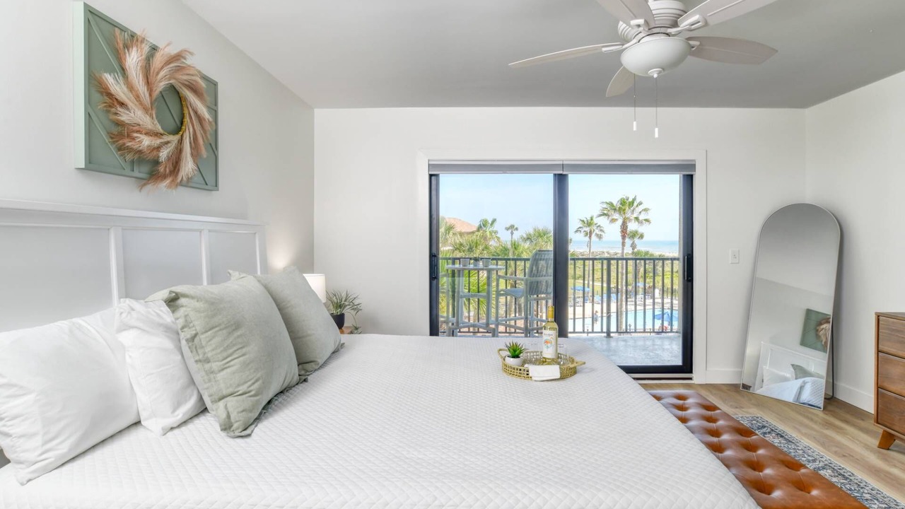 Photo of Others in Surfcrest Village