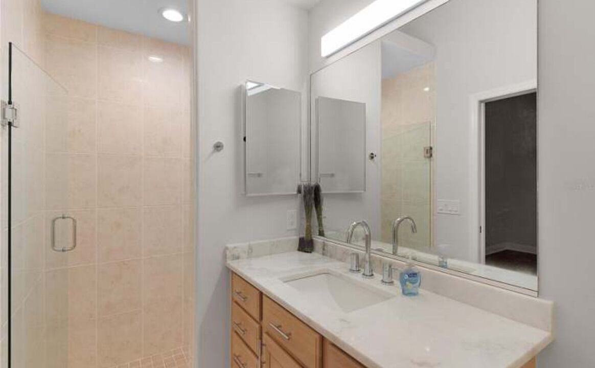 Photo of Bathroom in Belle Aire