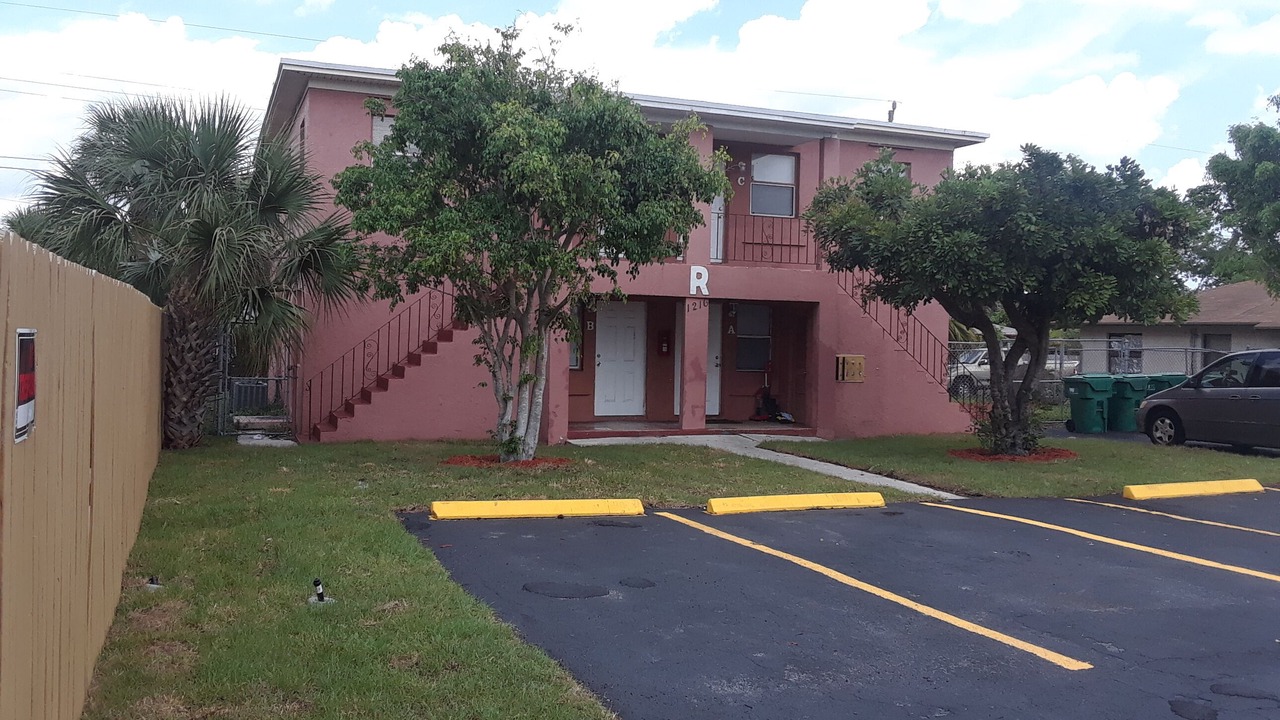 Photo of Outdoor in Riviera Beach