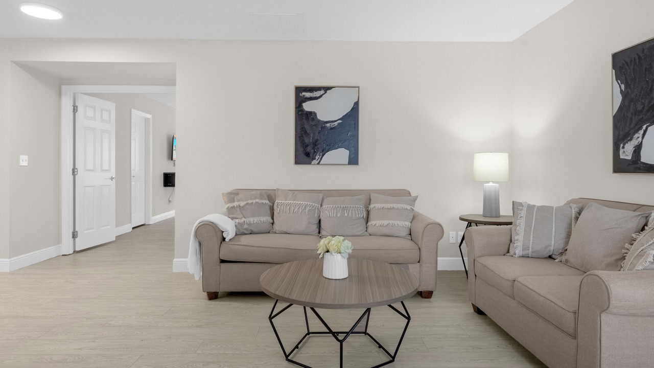Photo of Livingroom in Legacy Park
