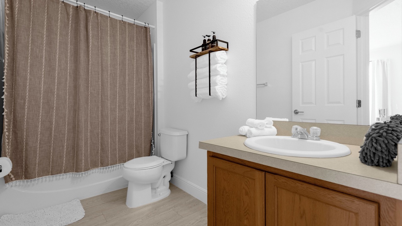 Photo of Bathroom in Legacy Park