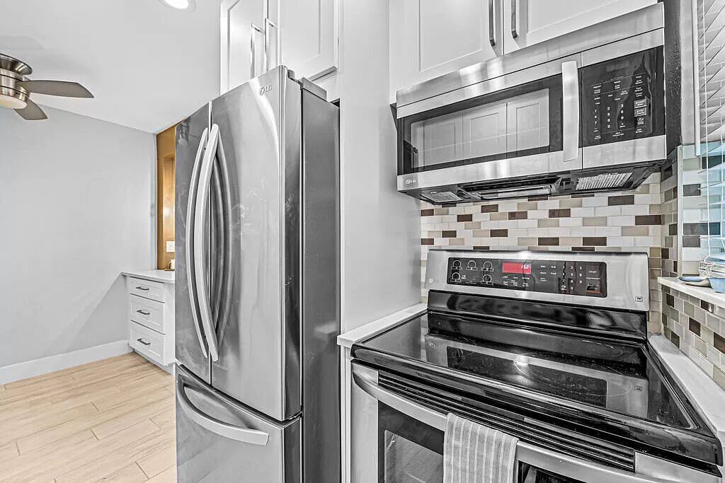 Photo of Kitchen in Lantana