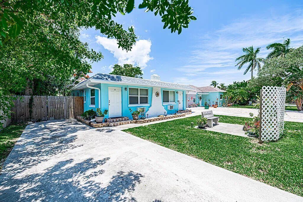 Photo of Outdoor in Lantana