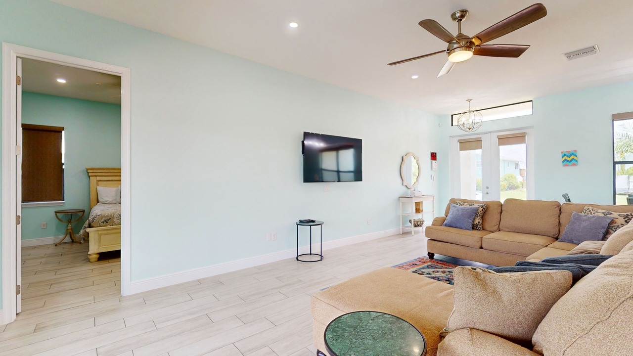 Photo of Livingroom in Bokeelia