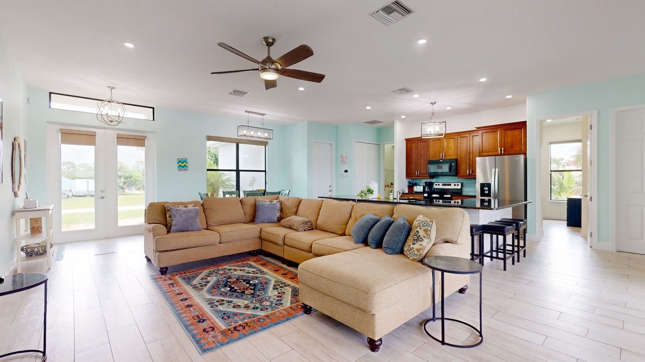 Photo of Livingroom in Bokeelia