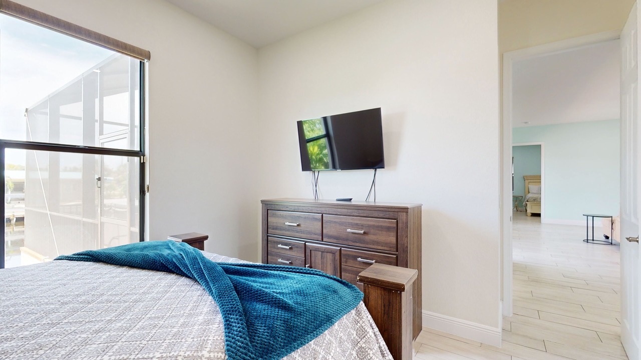 Photo of Bedroom in Bokeelia