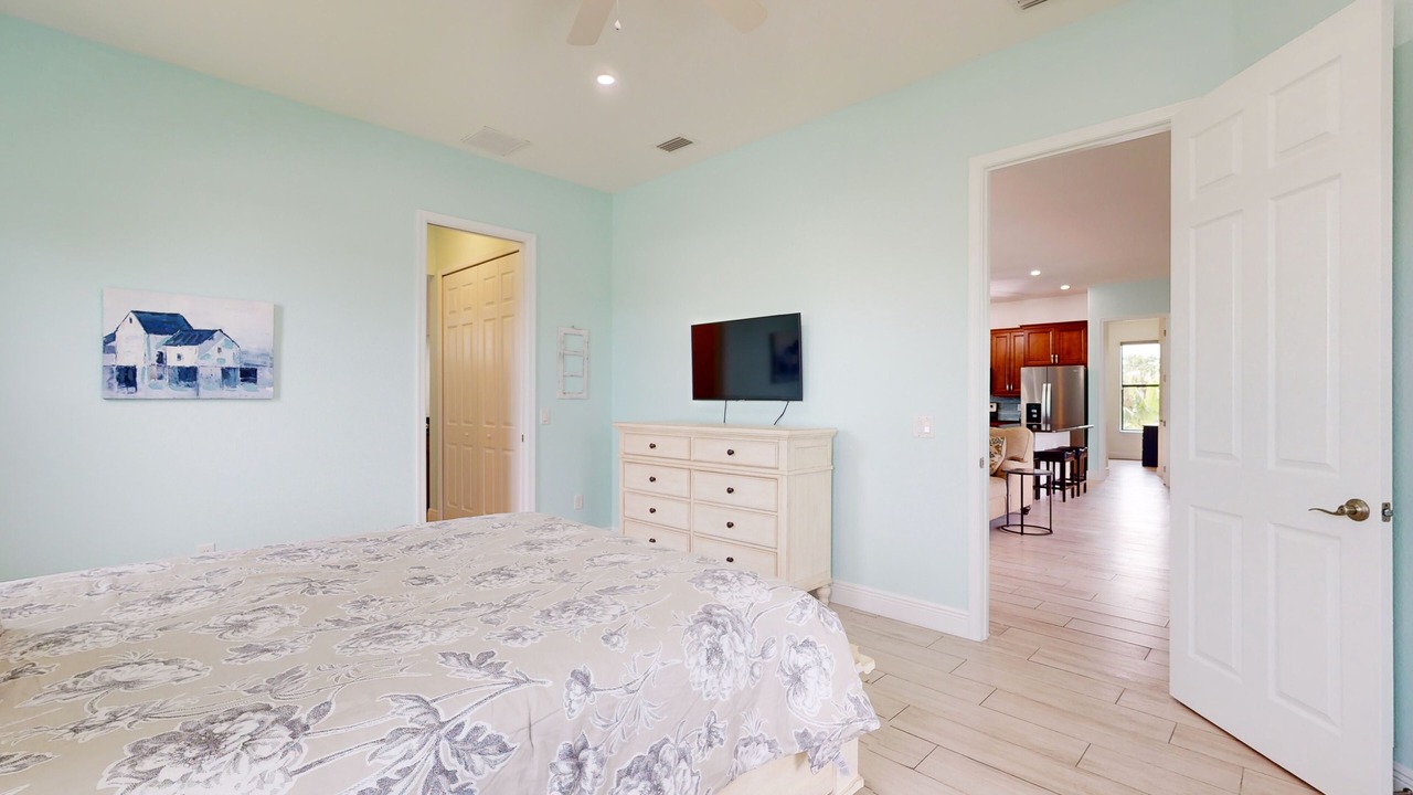 Photo of Bedroom in Bokeelia
