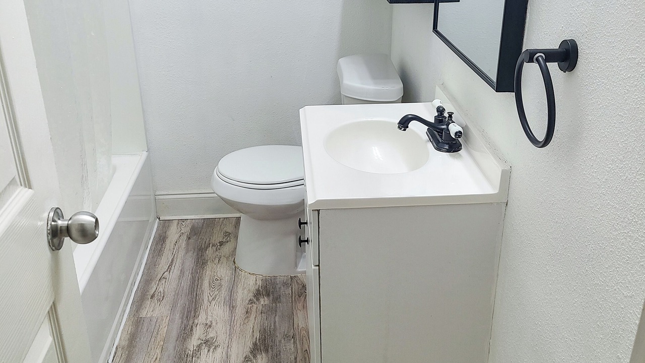 Photo of Bathroom in Sulphur Springs