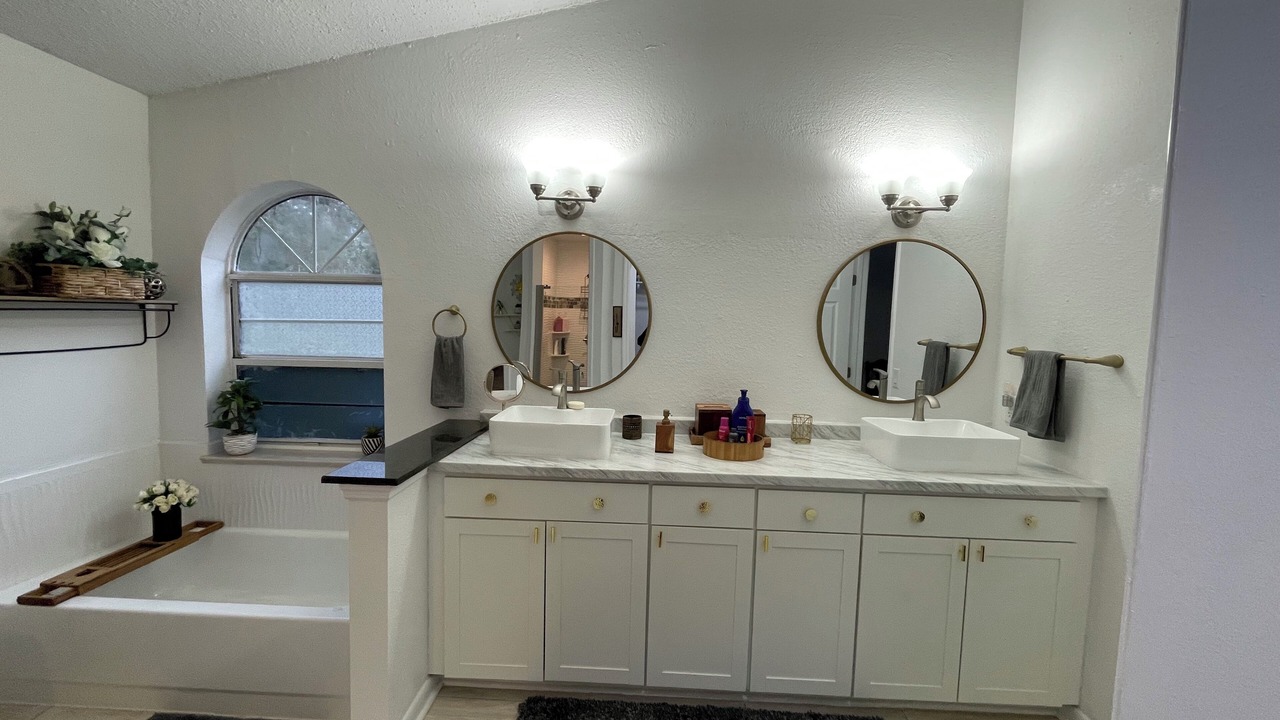 Photo of Bathroom in Citrus Springs
