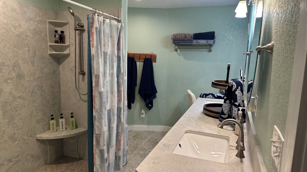 Photo of Bathroom in Sea Ranch On The Gulf