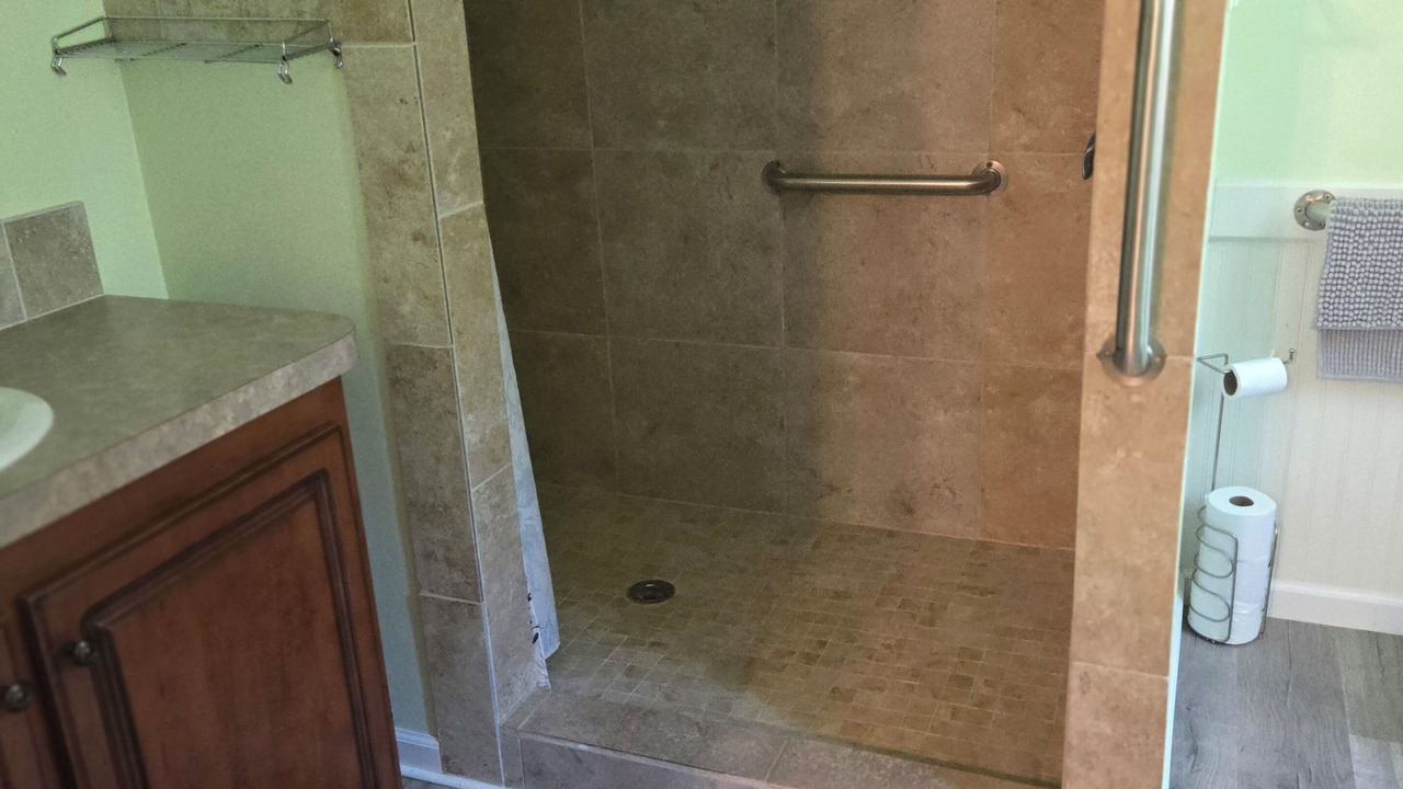 Photo of Bathroom in Crawfordville