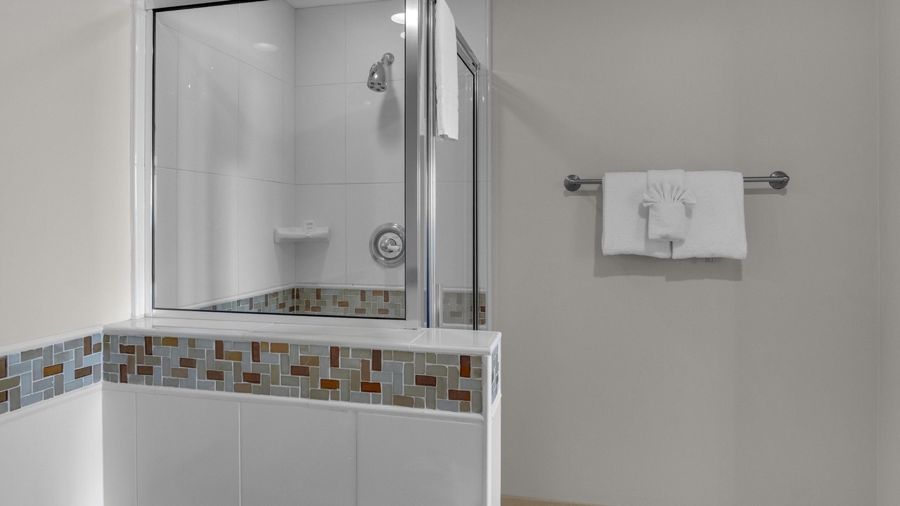 Photo of Bathroom in Baytowne Wharf