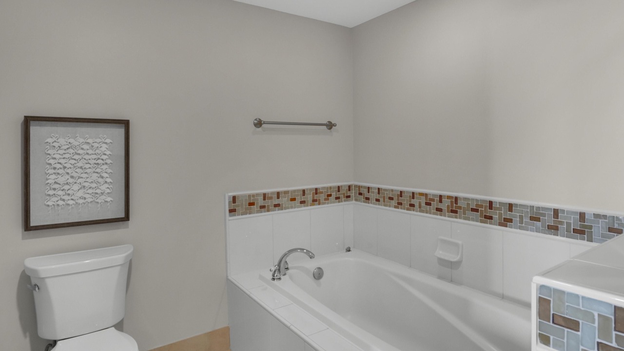 Photo of Bathroom in Baytowne Wharf