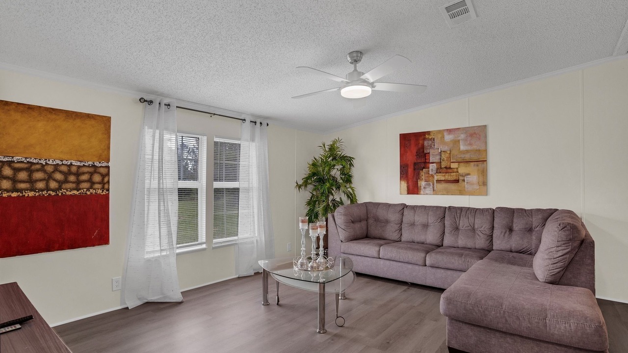 Photo of Bedroom in Groveland