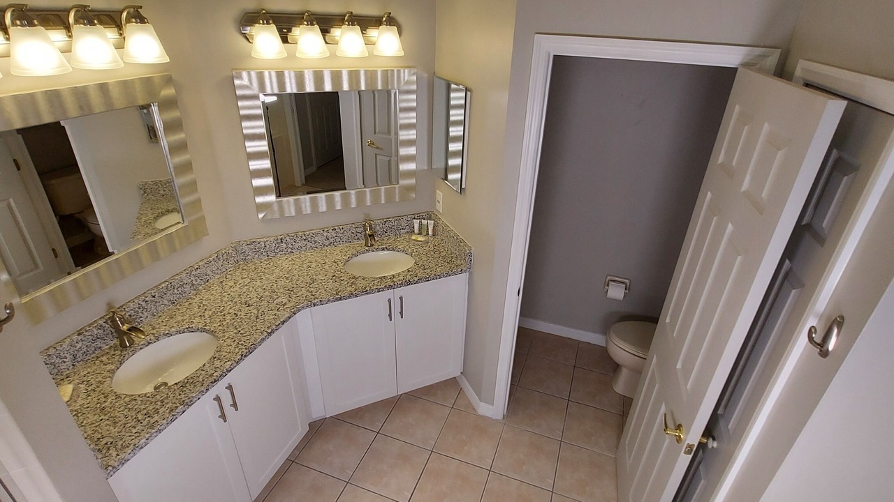 Photo of Bathroom in Calabay Parc