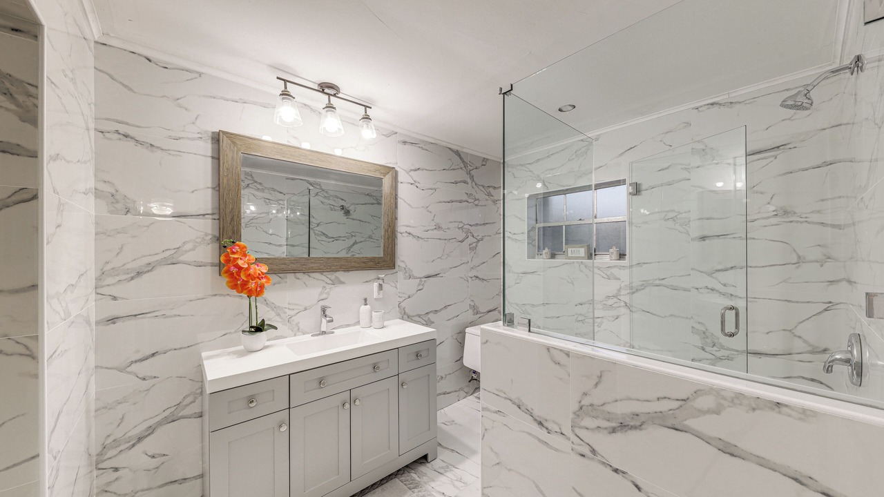 Photo of Bathroom in Sandalfoot Cove