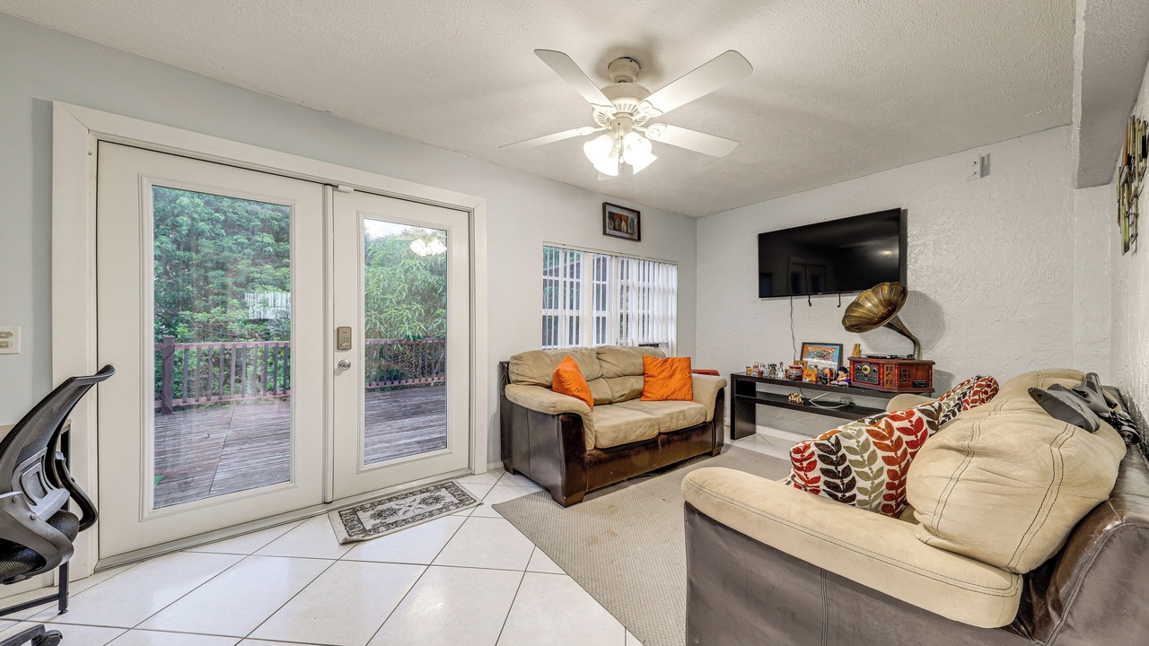 Photo of Livingroom in Sandalfoot Cove