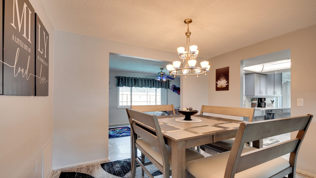 Photo of Livingroom in Orchid Lake Village