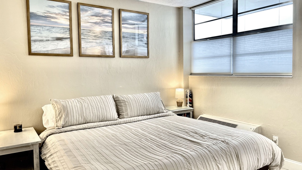 Photo of Bedroom in Lenox Park