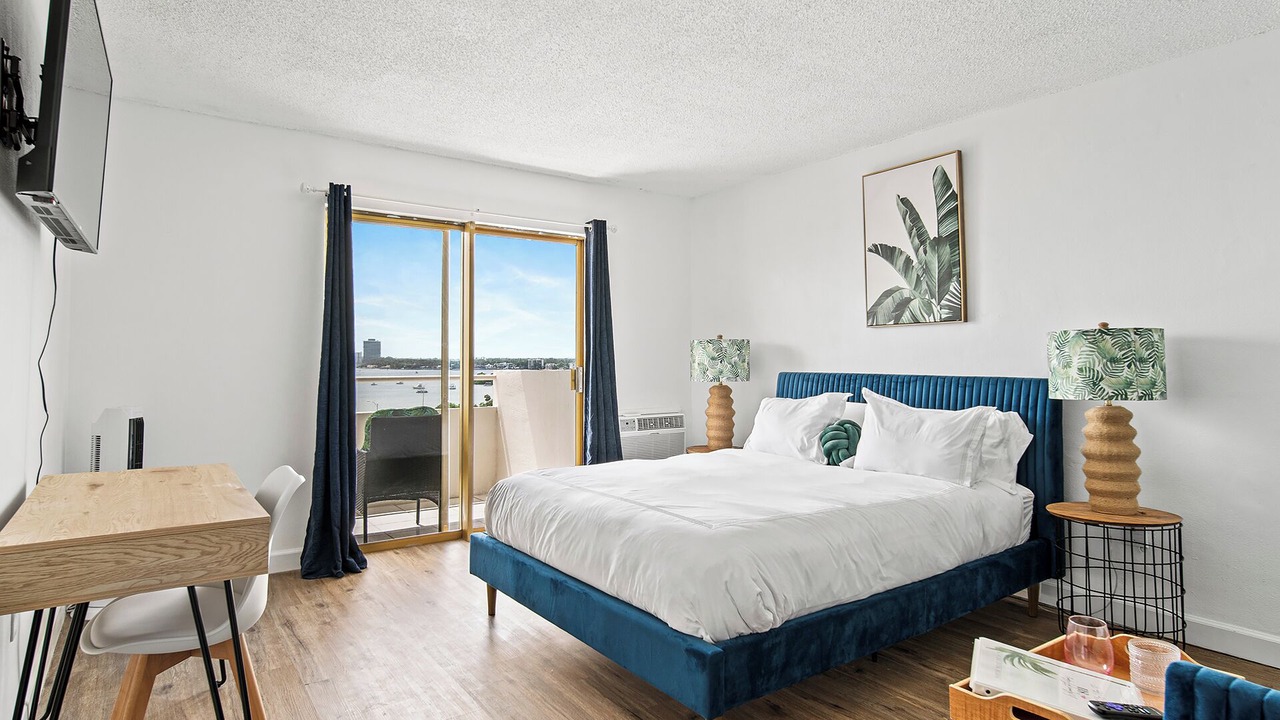Photo of Bedroom in North Bay Village