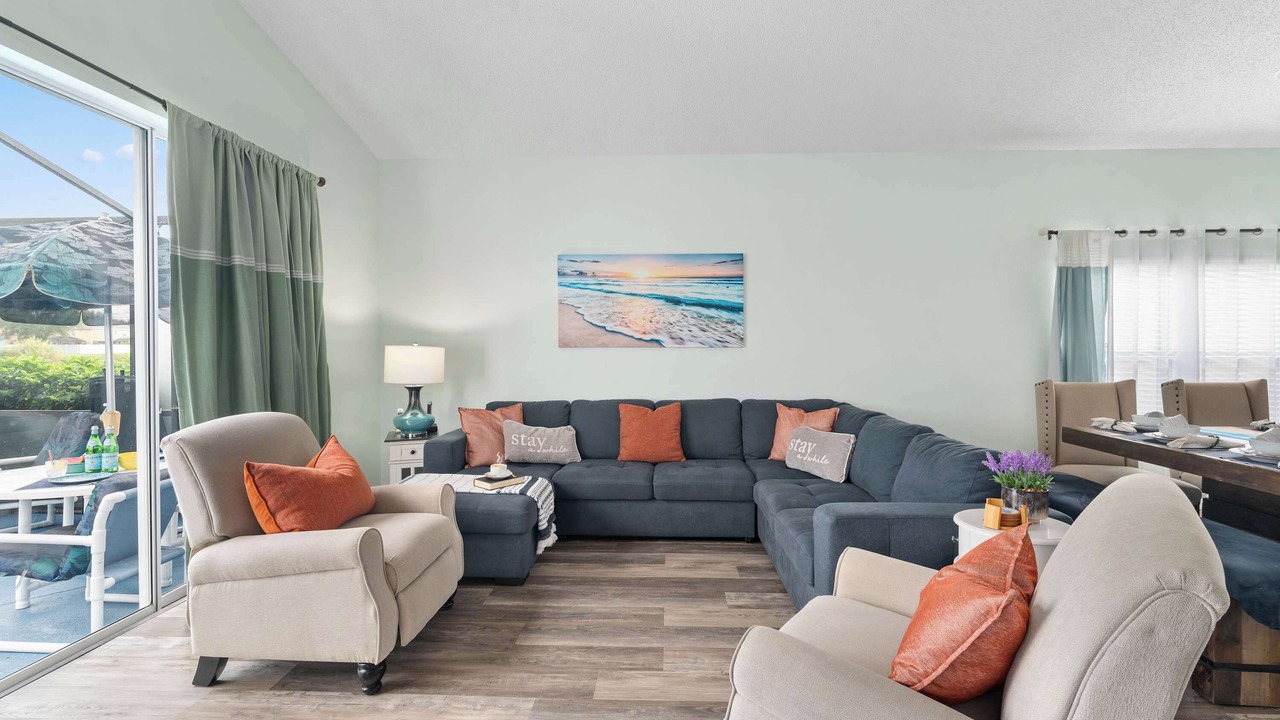 Photo of Livingroom in Four Corners