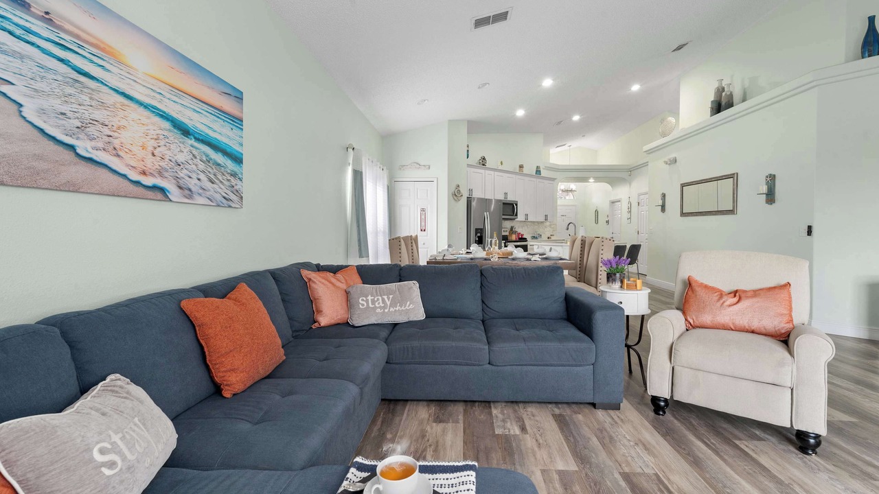 Photo of Livingroom in Four Corners