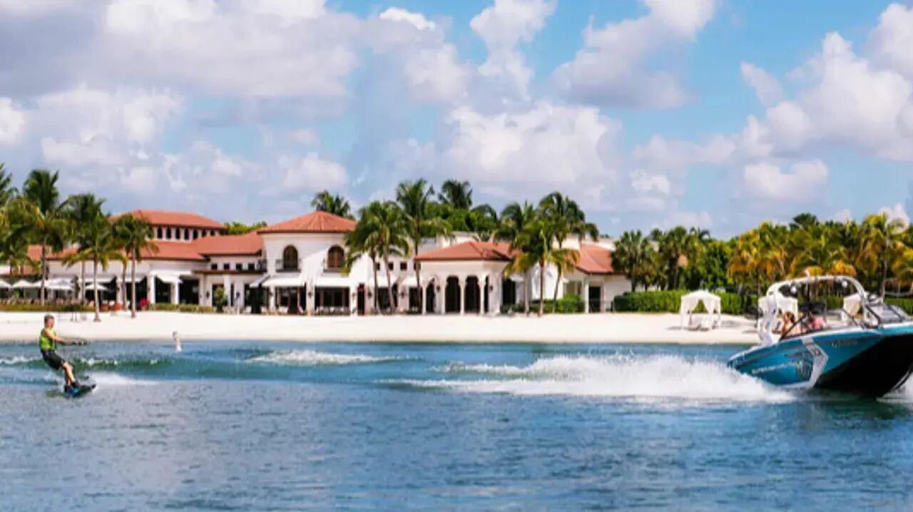 Photo of Others in Estero