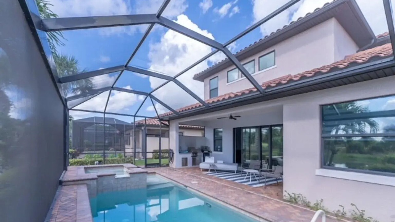 Photo of Outdoor in Estero