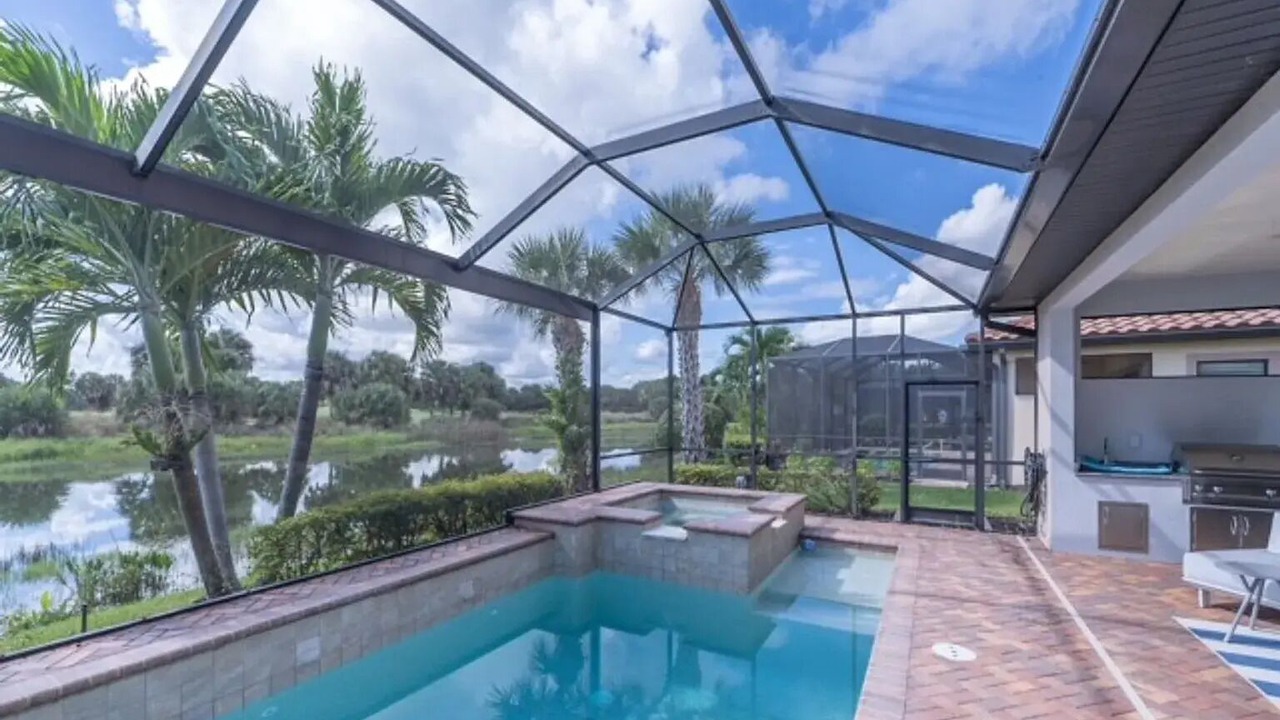 Photo of Outdoor in Estero