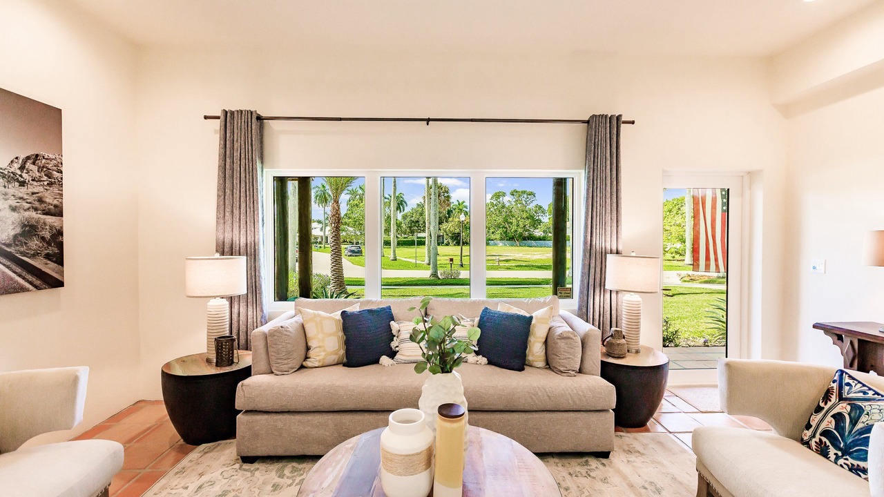 Photo of Livingroom in Riverside Park