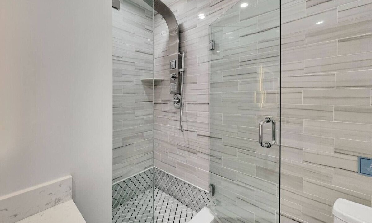 Photo of Bathroom in Imperial Point