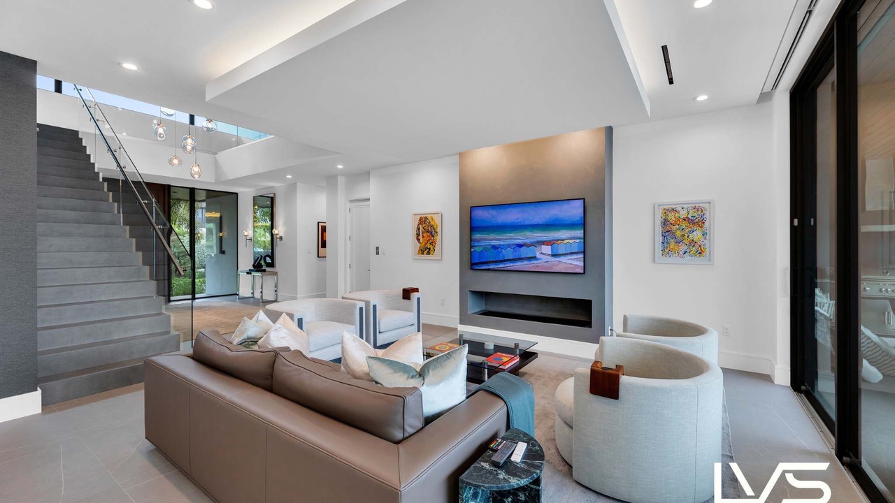 Photo of Bedroom in Lauderdale Harbours