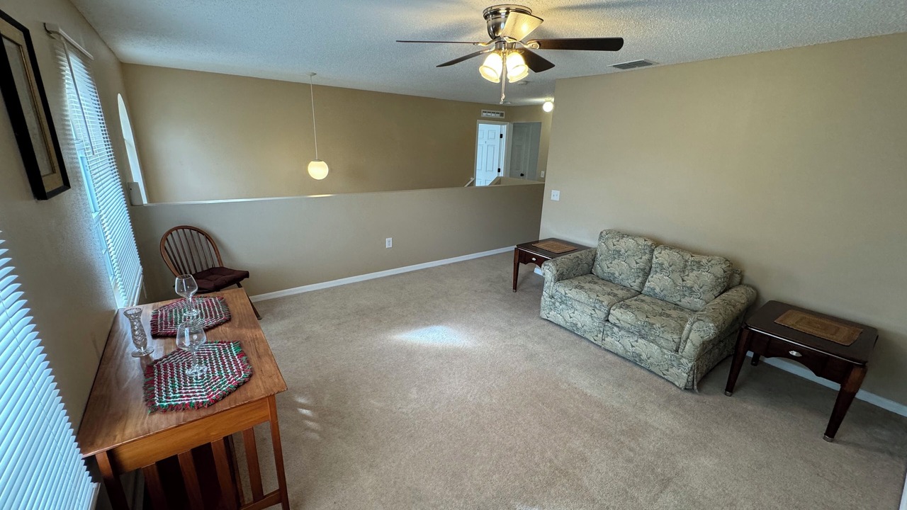 Photo of Livingroom in Legacy Park