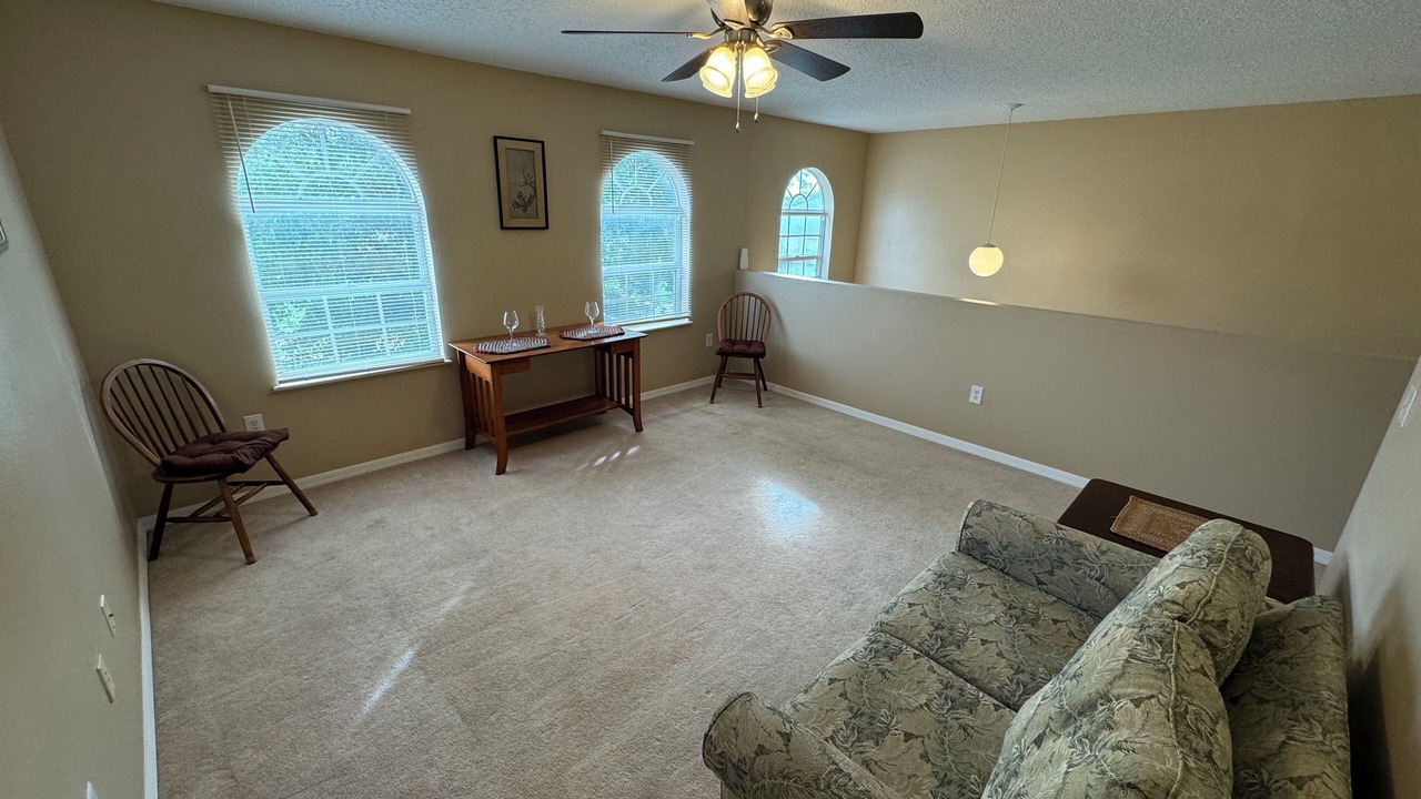 Photo of Livingroom in Legacy Park