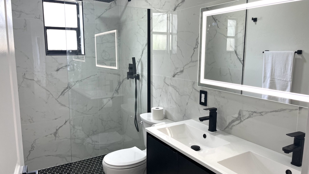 Photo of Bathroom in Sarasota Springs