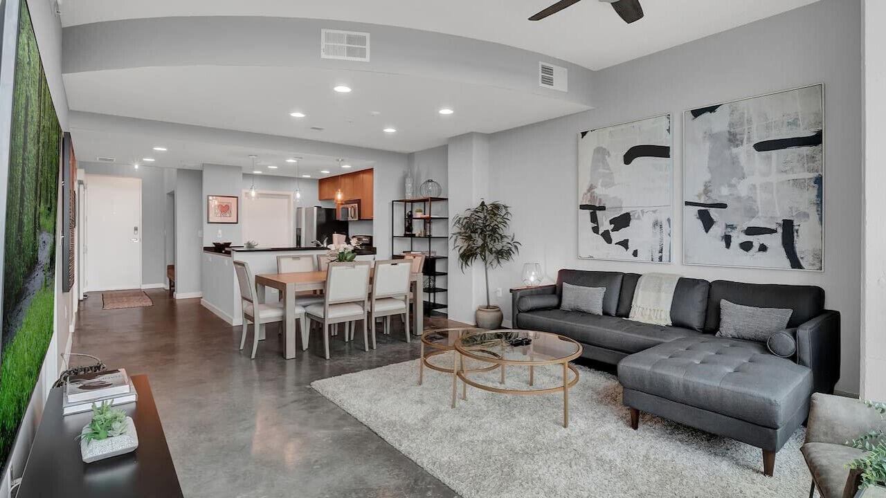 Photo of Livingroom in South Eola