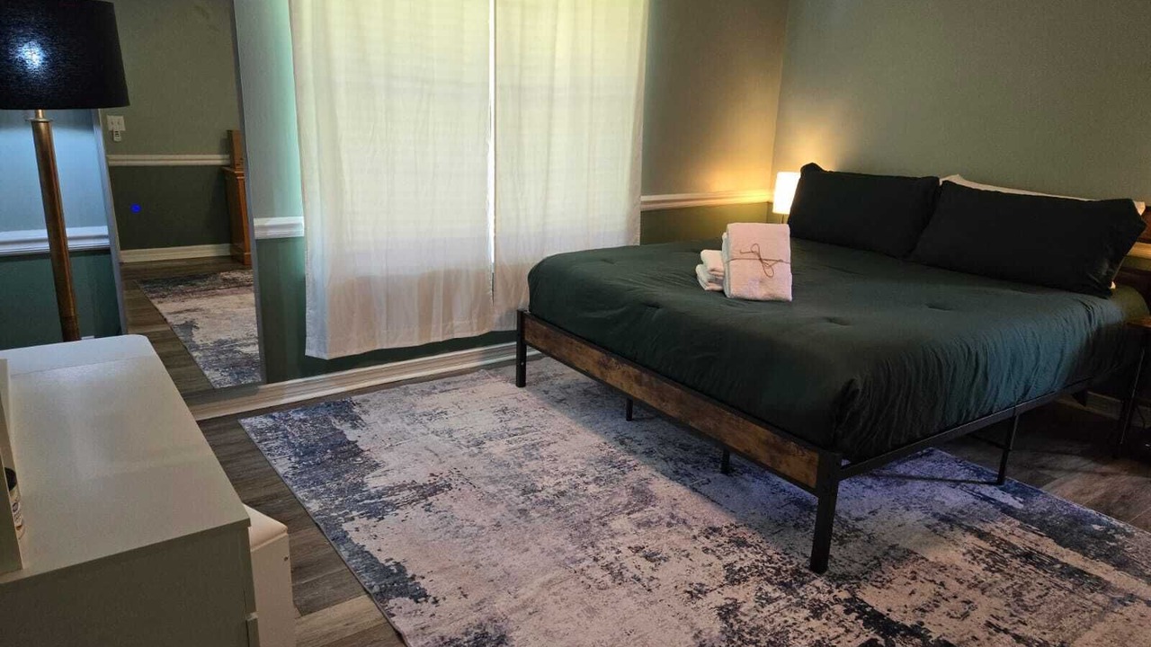 Photo of Bedroom in Crestview