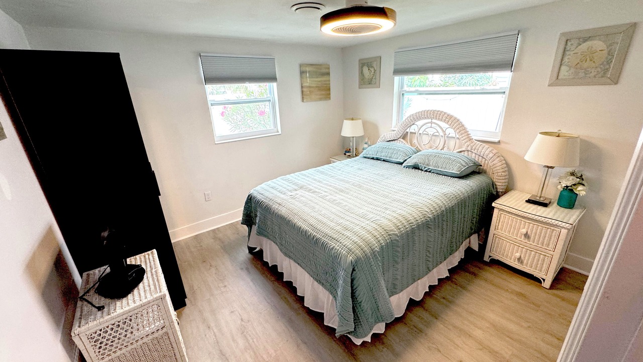 Photo of Bedroom in Fullers Earth