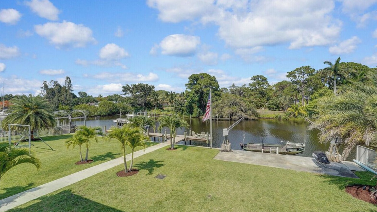 Photo of Outdoor in Palm City