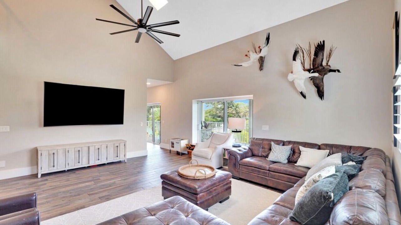 Photo of Livingroom in Palm City