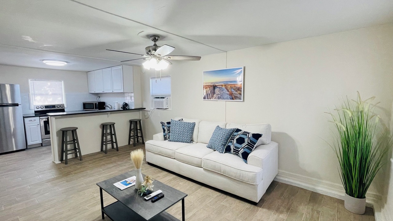 Photo of Livingroom in Holly Hill