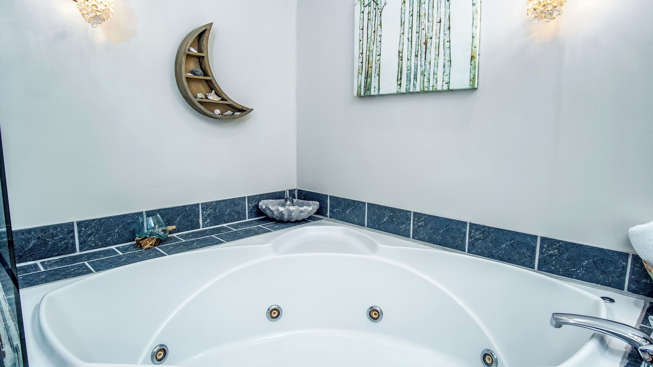 Photo of Bathroom in Midtown