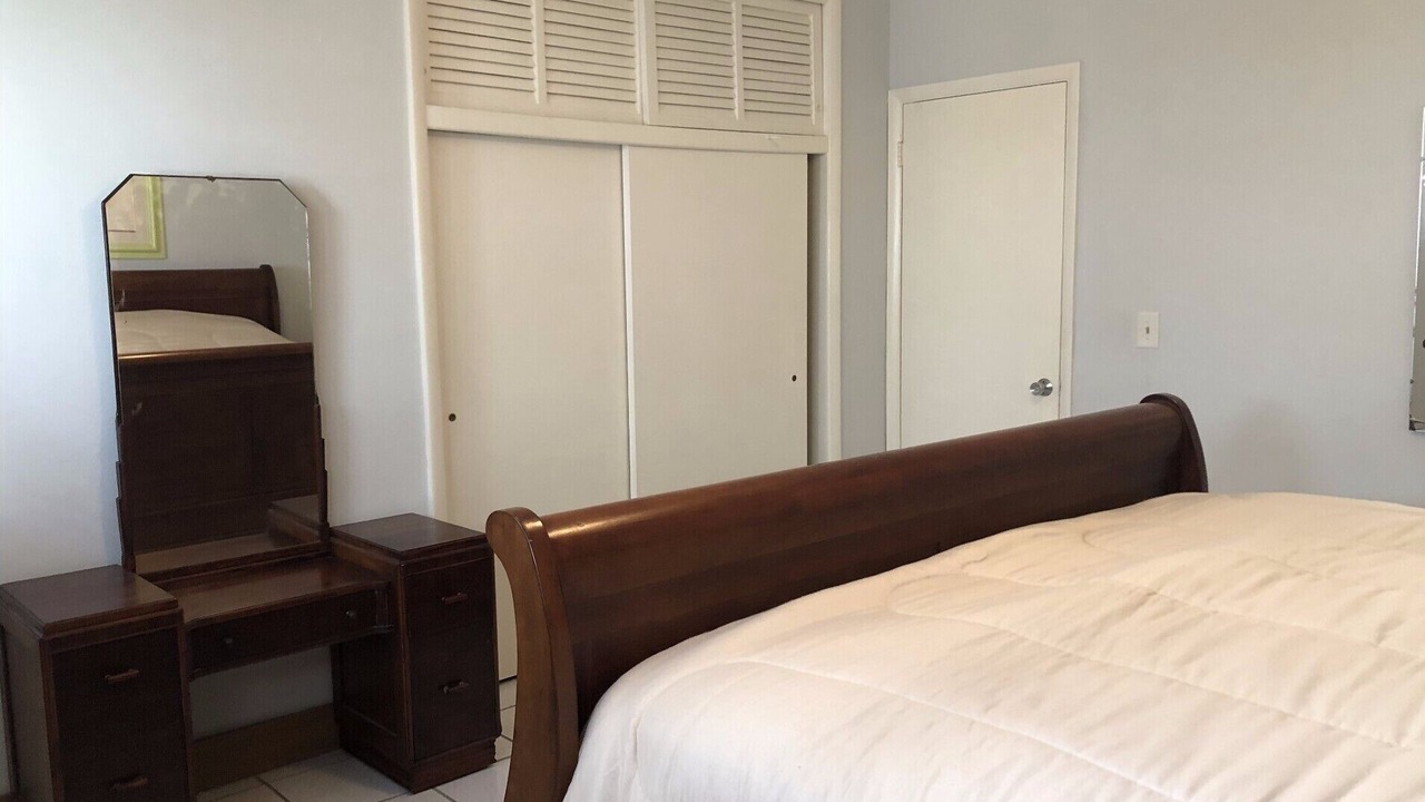 Photo of Bedroom in South Lake