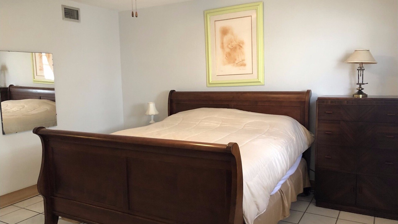 Photo of Bedroom in South Lake