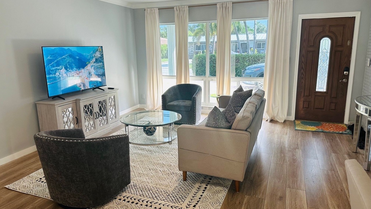Photo of Livingroom in Lighthouse Point
