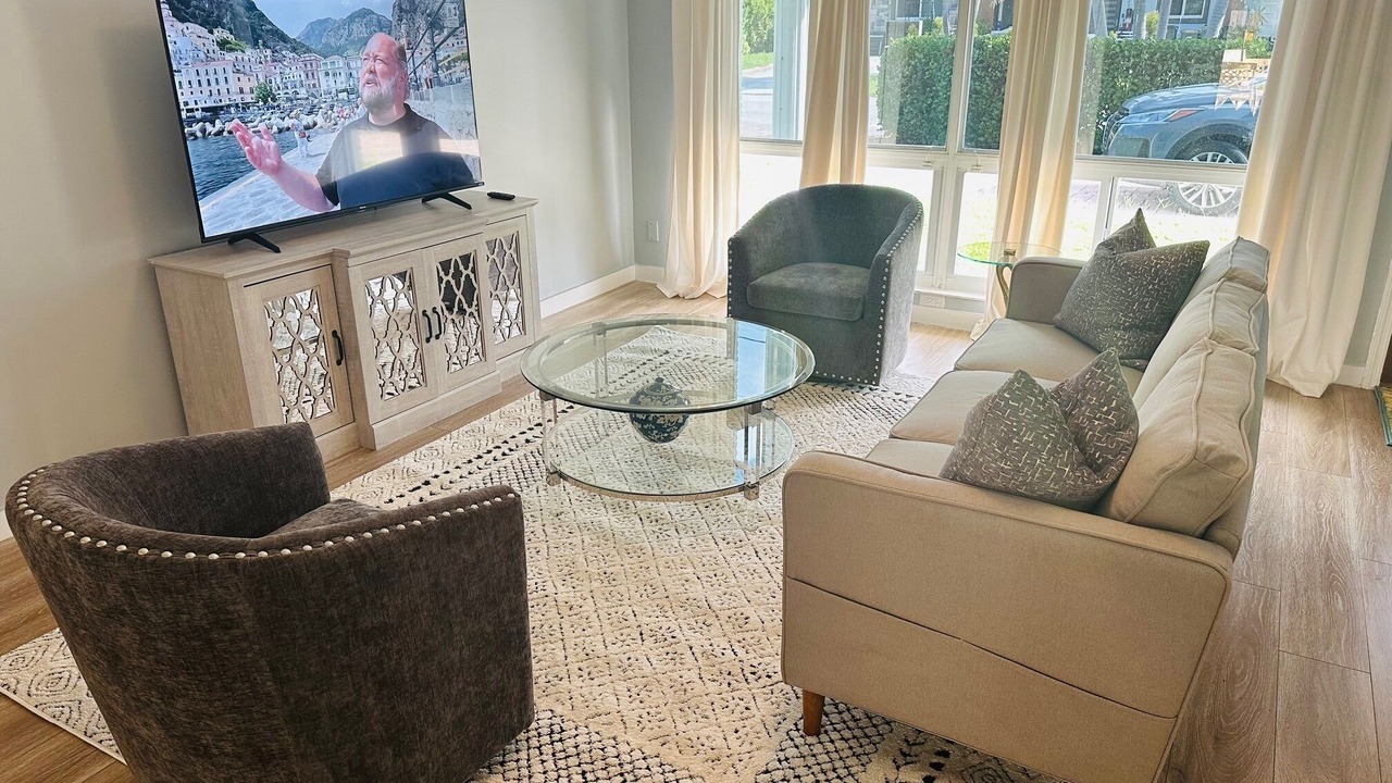 Photo of Livingroom in Lighthouse Point
