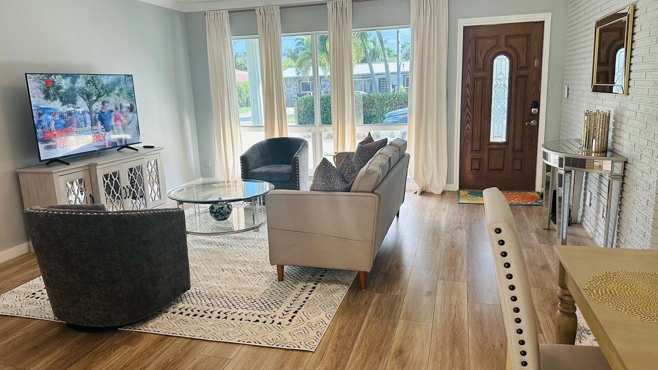 Photo of Livingroom in Lighthouse Point