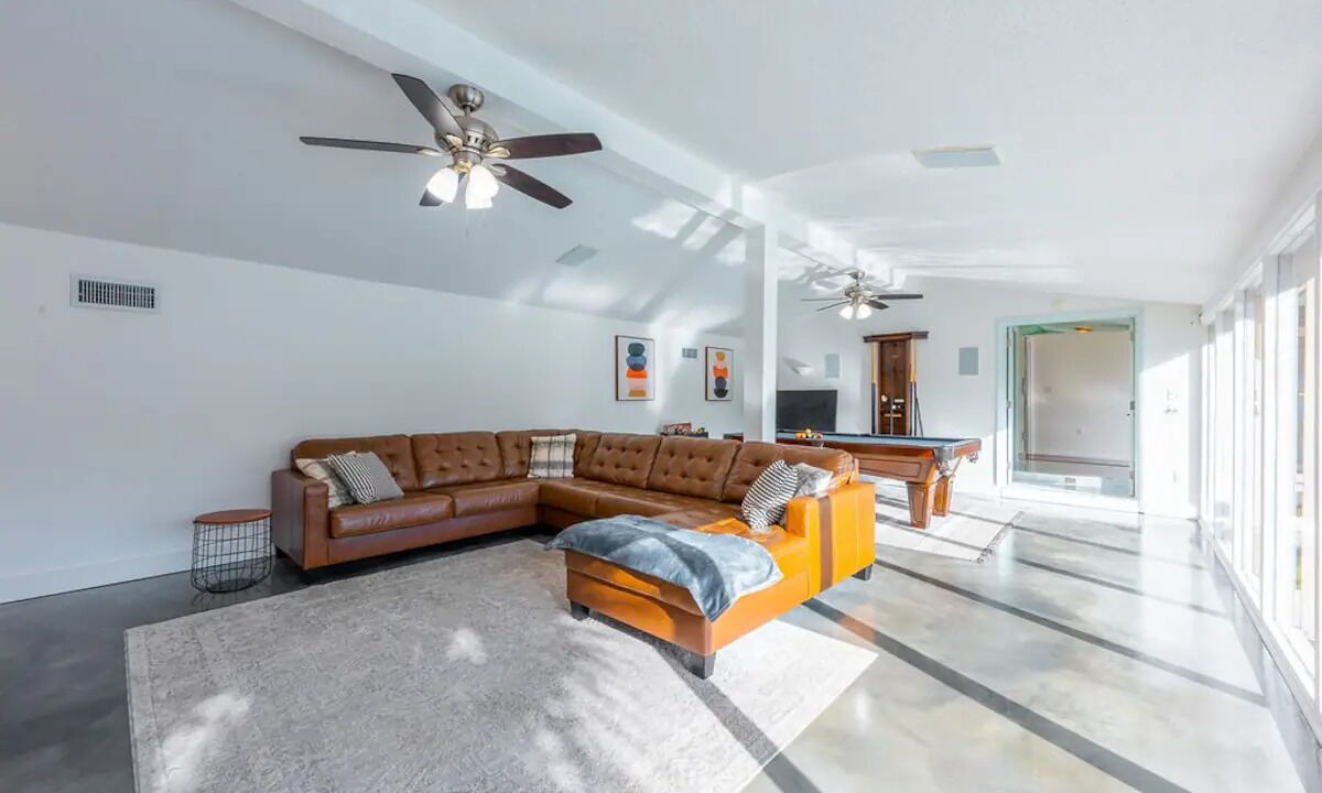 Photo of Livingroom in Southside