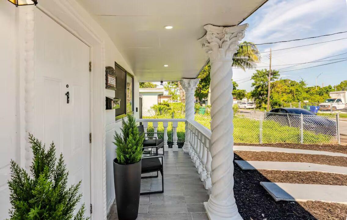 Photo of Outdoor in Gladeview