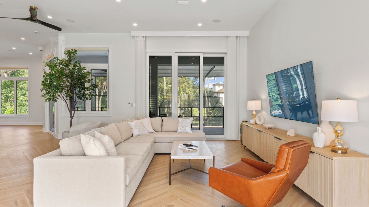 Photo of Livingroom in Palm River Estates
